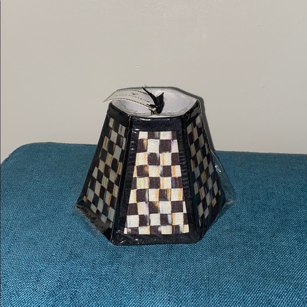 MacKenzie-Childs Small Courtly Check Hex Shade